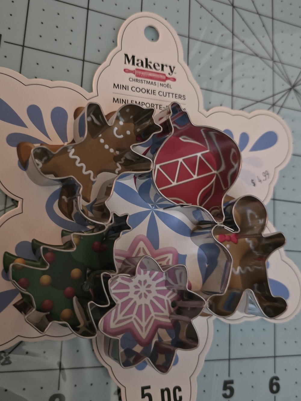 Holiday Mini Cookie Cutter Set - Assorted Colors - Picture 3 of 4